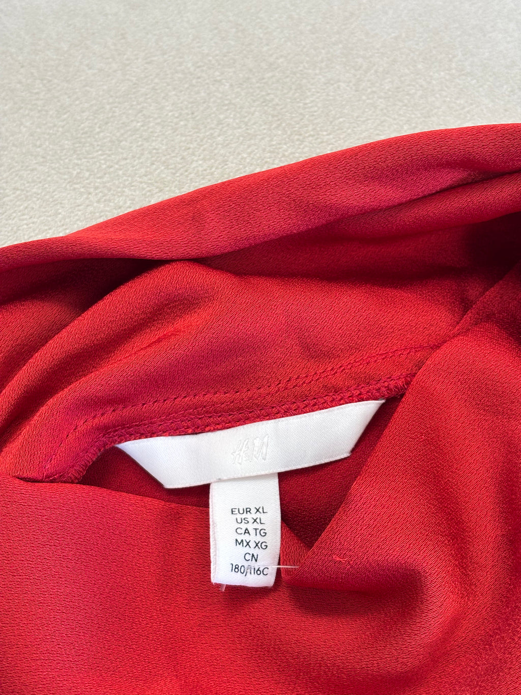 BLUSA ROJA H&M