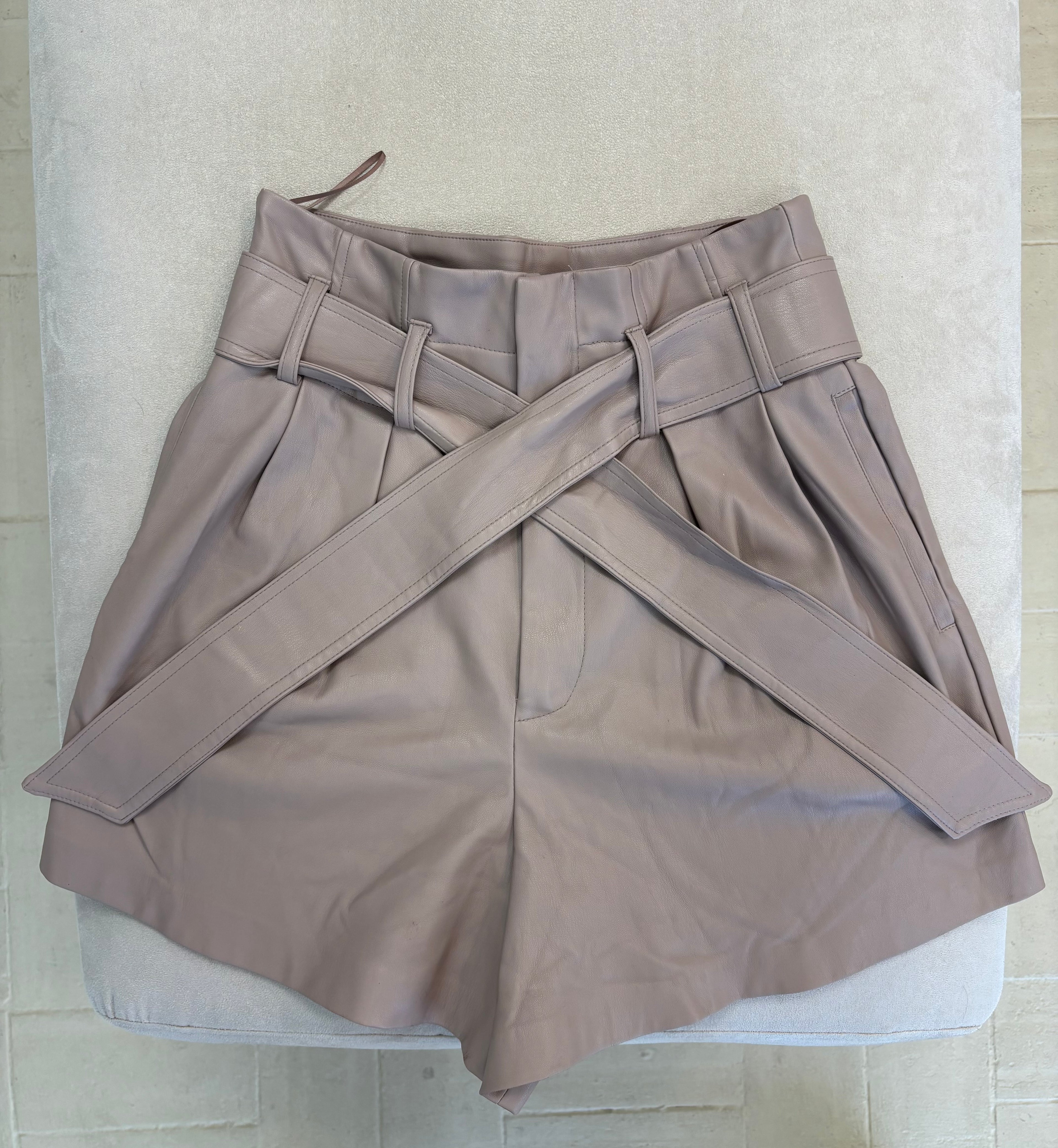 SHORT CUERINA ZARA