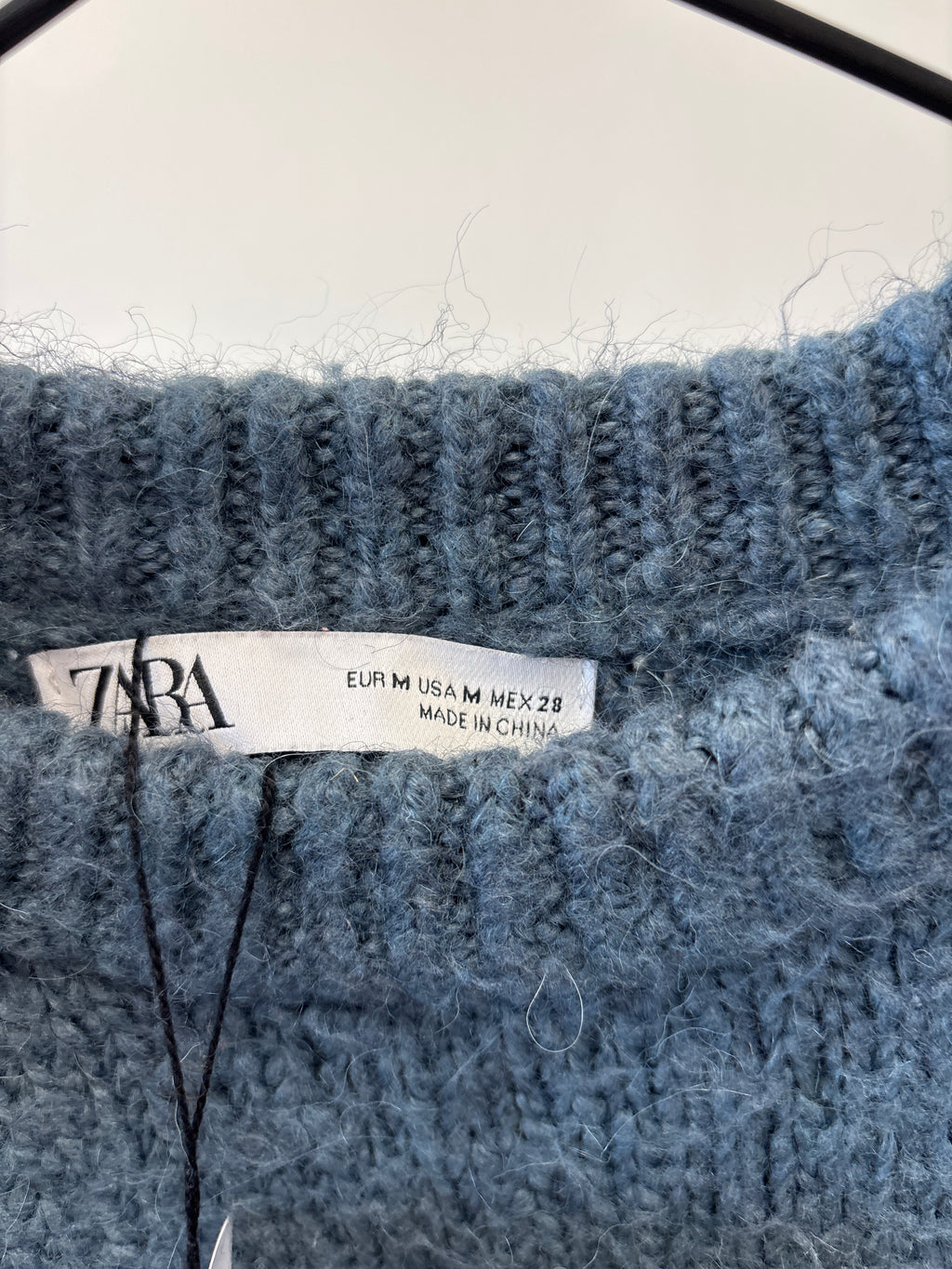 BUZO PUNTO ZARA AZUL