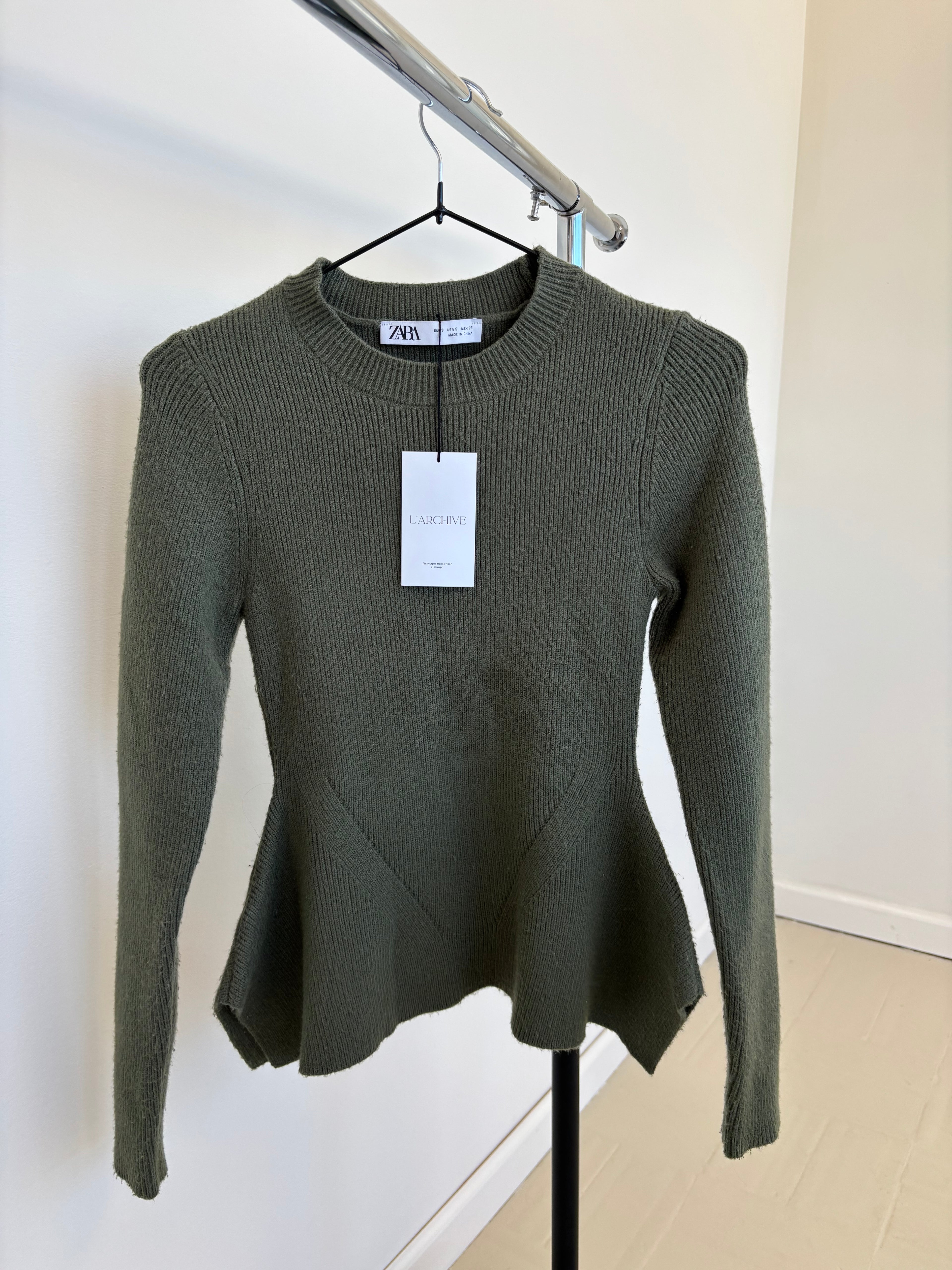 BUZO PUNTO ZARA VERDE