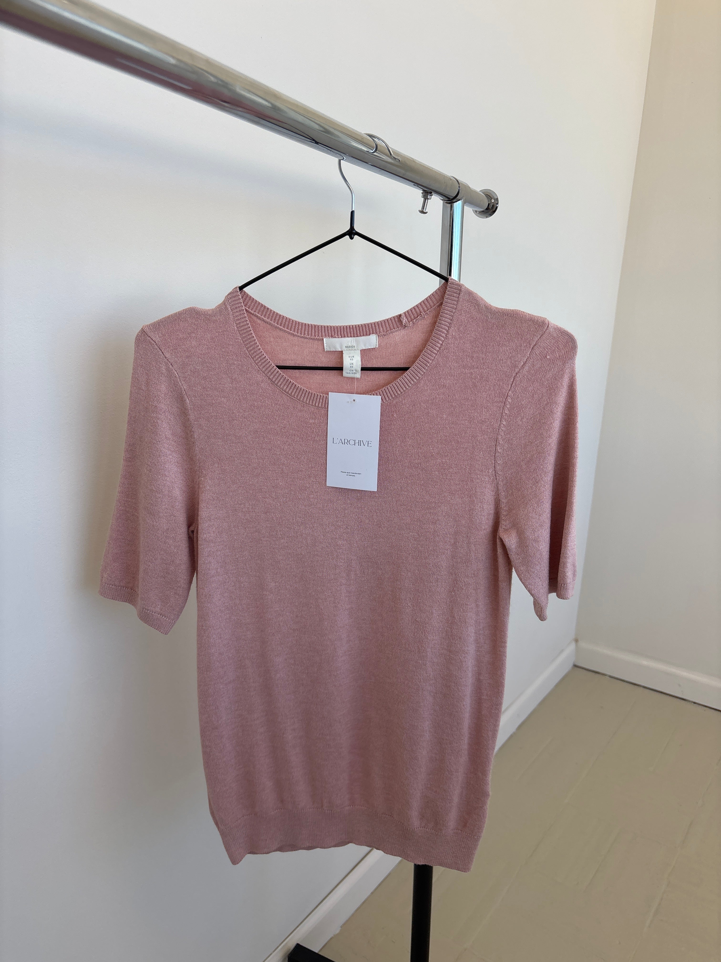 REMERA H&M BASICS
