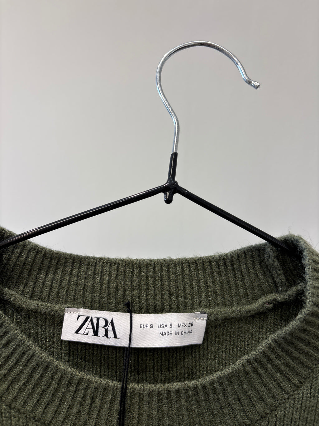 BUZO PUNTO ZARA VERDE