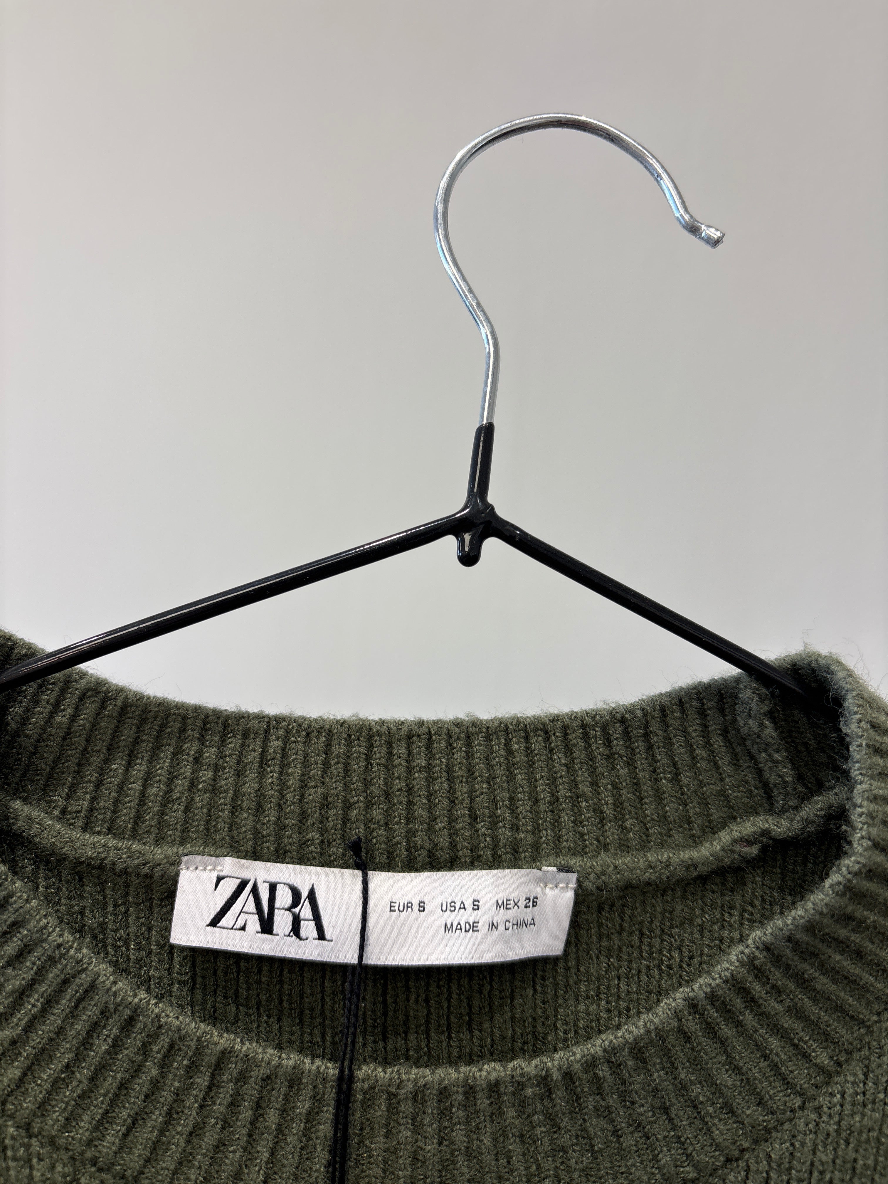 BUZO PUNTO ZARA VERDE