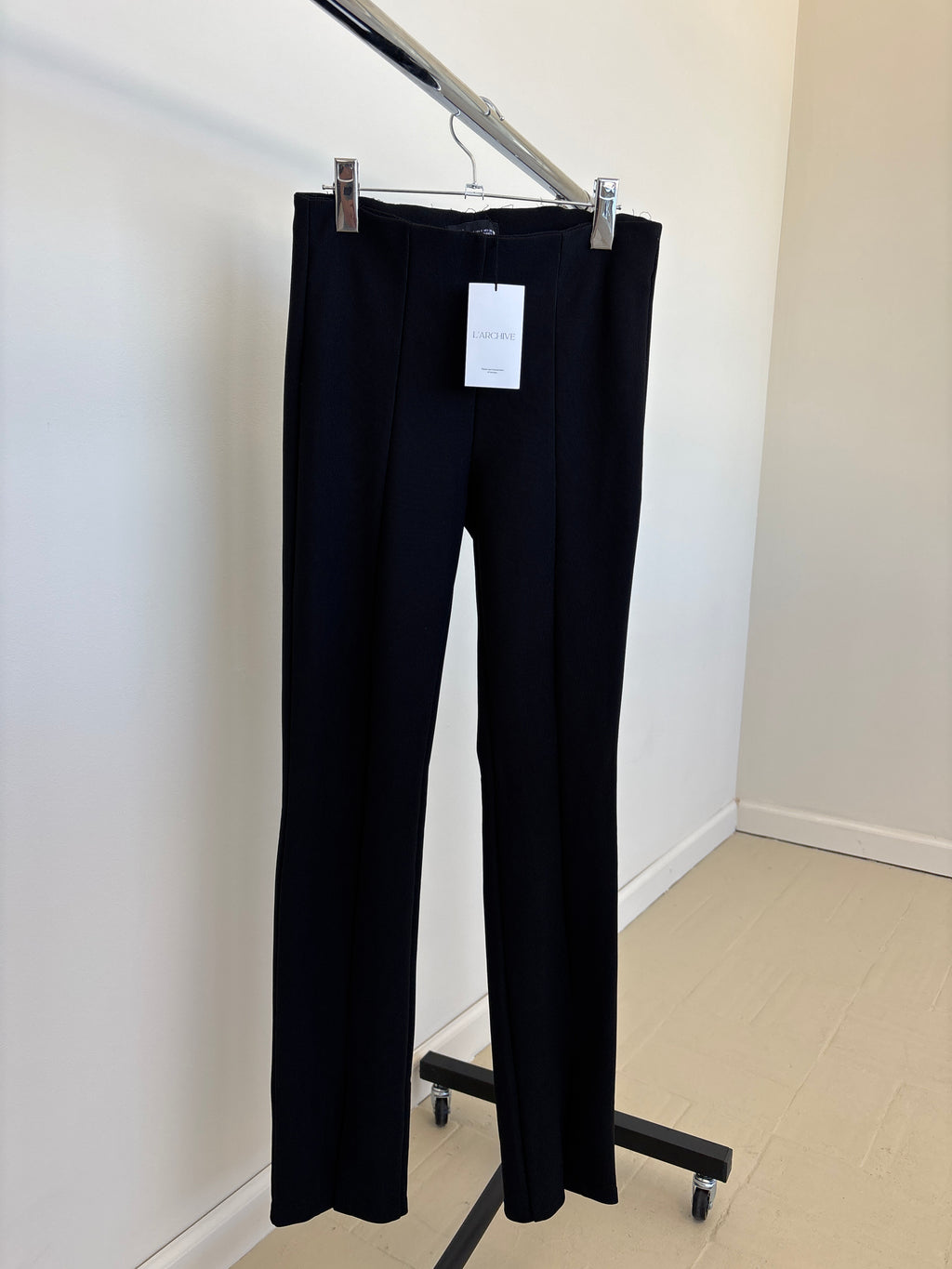 PANTALON ZARA ABERTURAS NEGRO