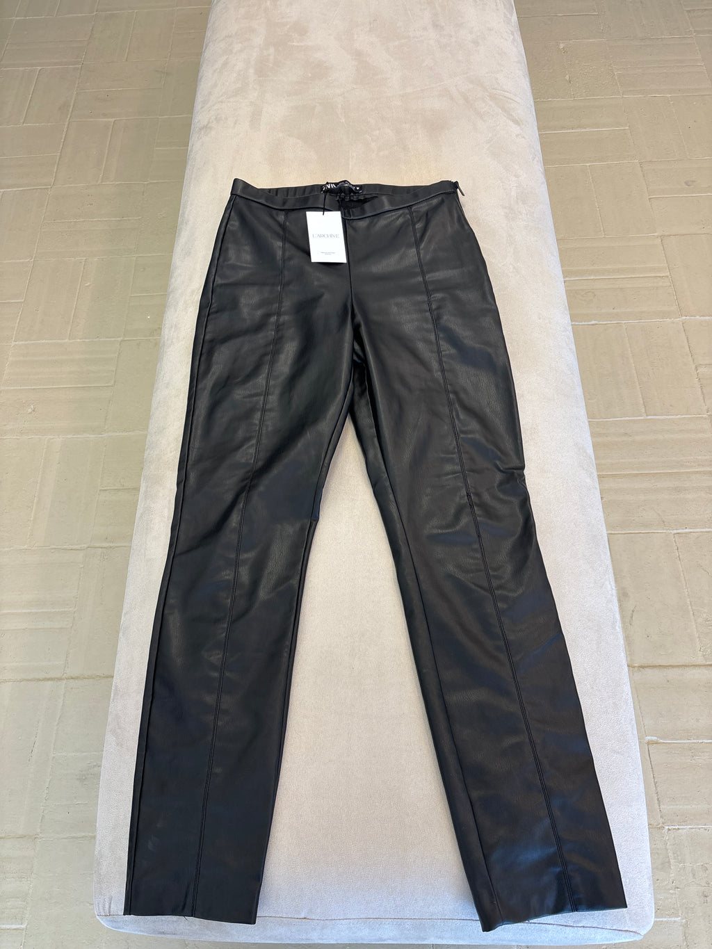 PANTALON ZARA CUERINA