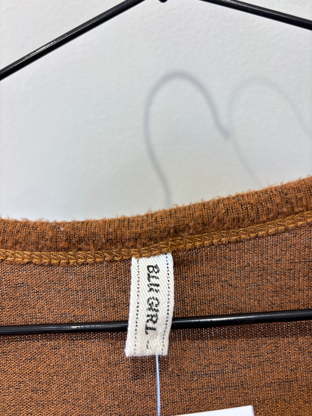 BLUSA MARRON BOTONES