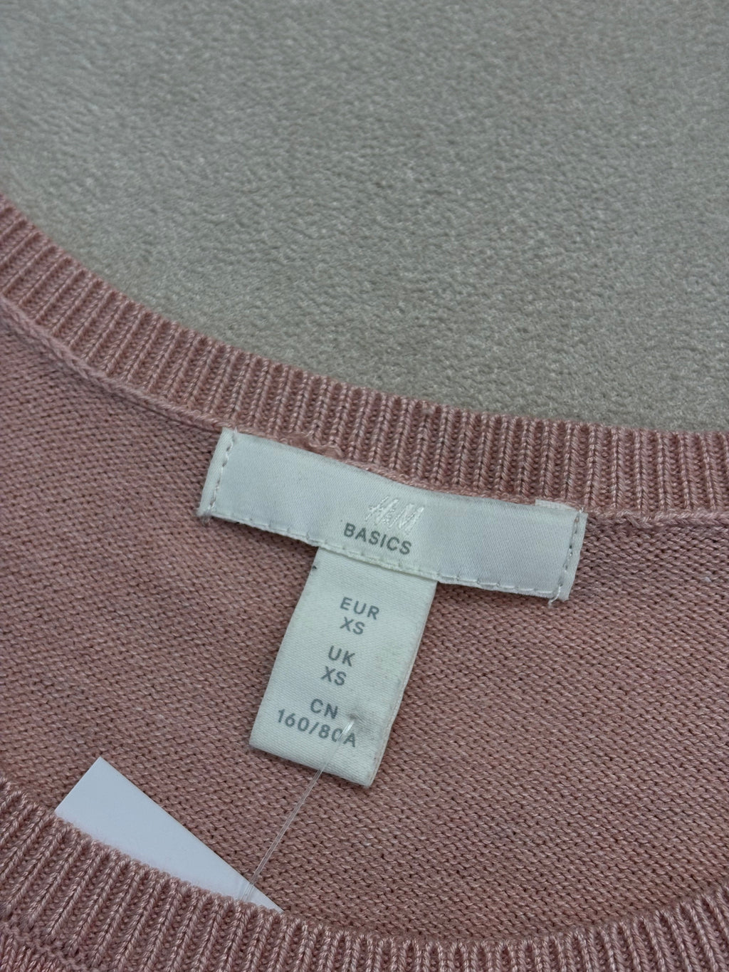 REMERA H&M BASICS