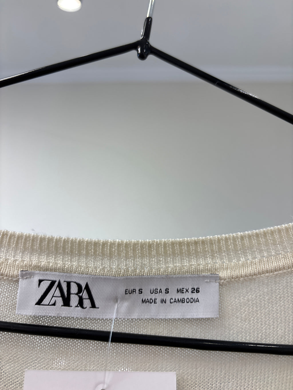 BUZO HILO BLANCO ZARA