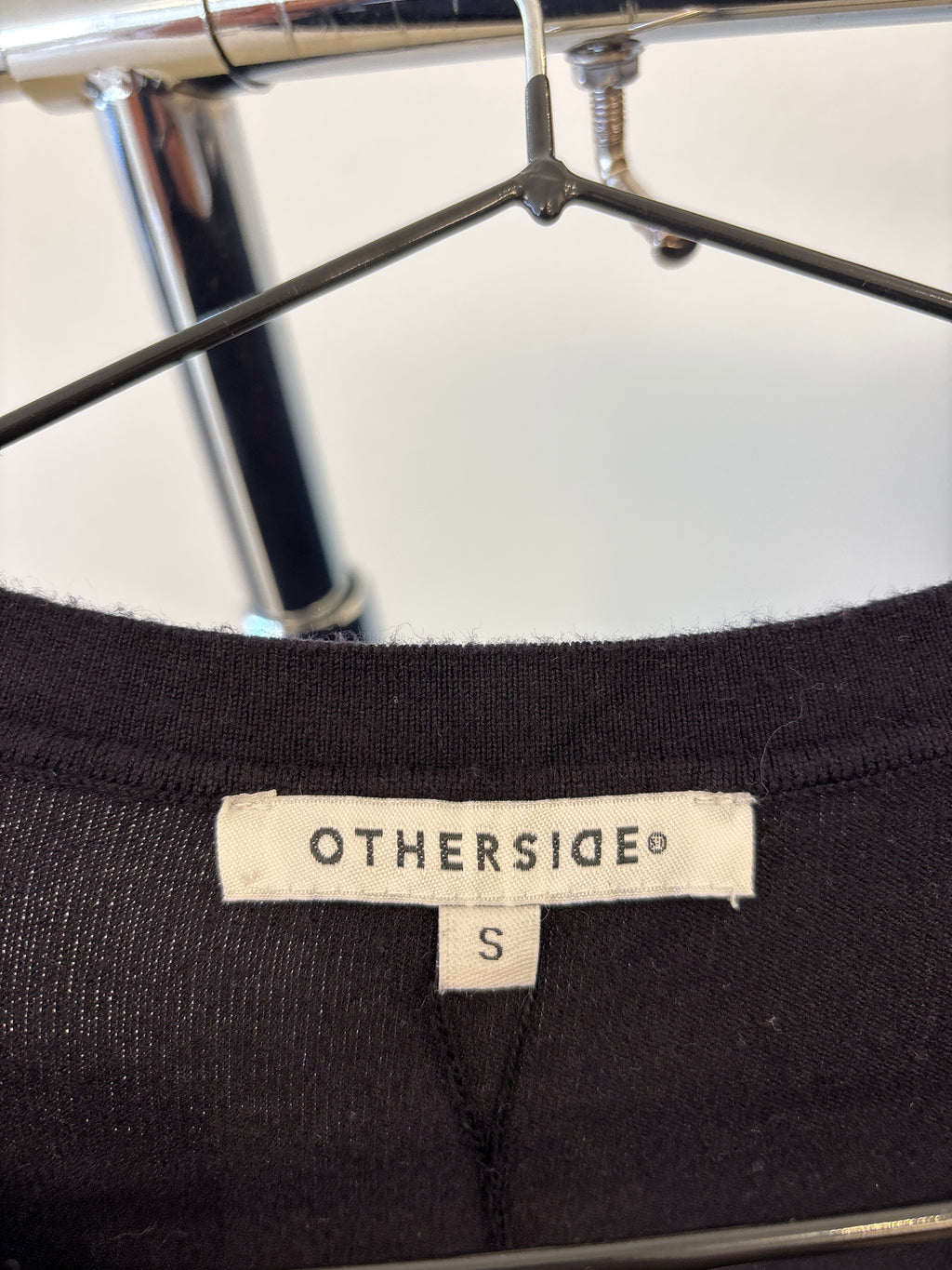 SACO BASICO NEGRO OTHERSIDE