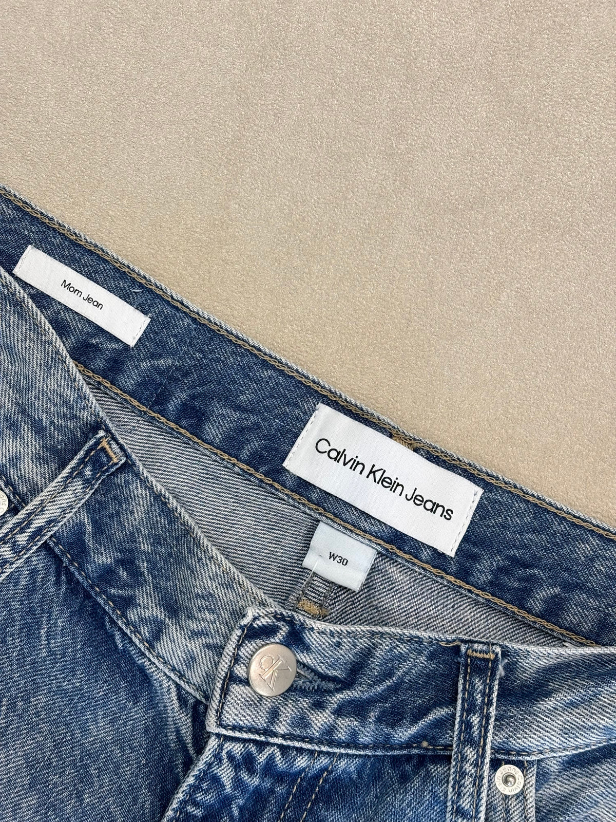 PANTALON CALVIN KLEIN ROTO