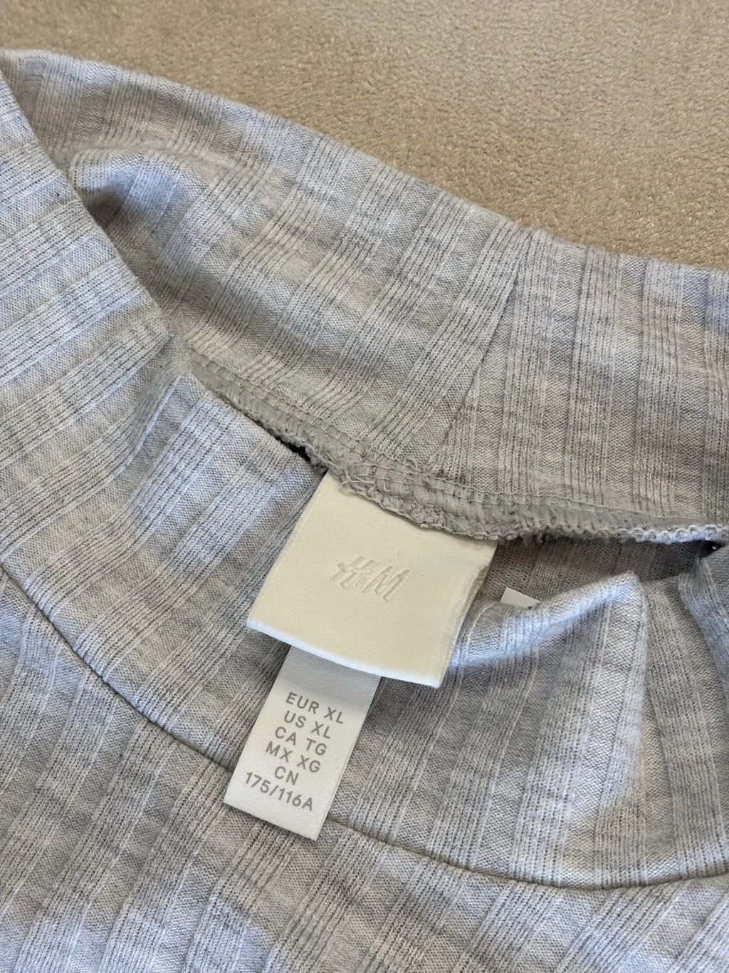 BLUSA H&M GRIS
